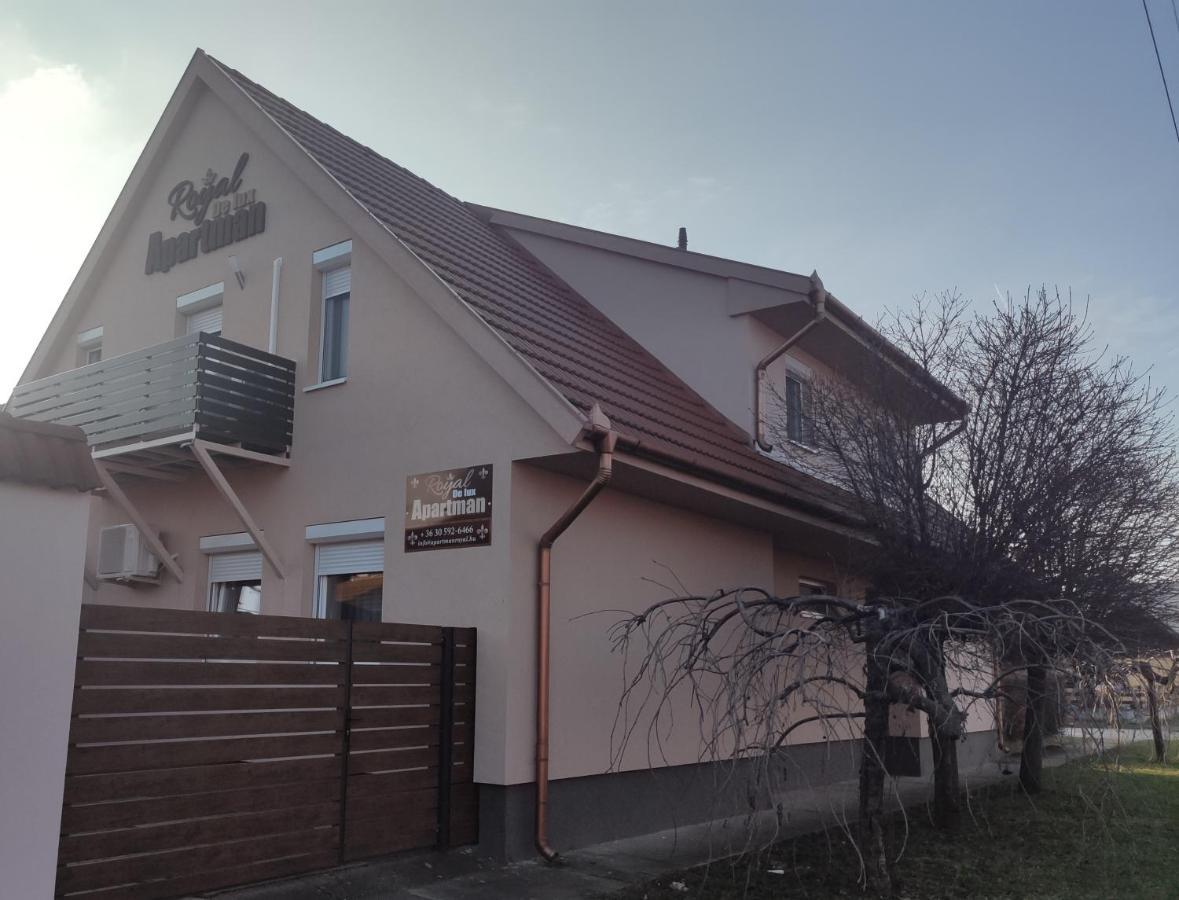 Apartament Royal De Lux Hajdúszoboszló Zewnętrze zdjęcie